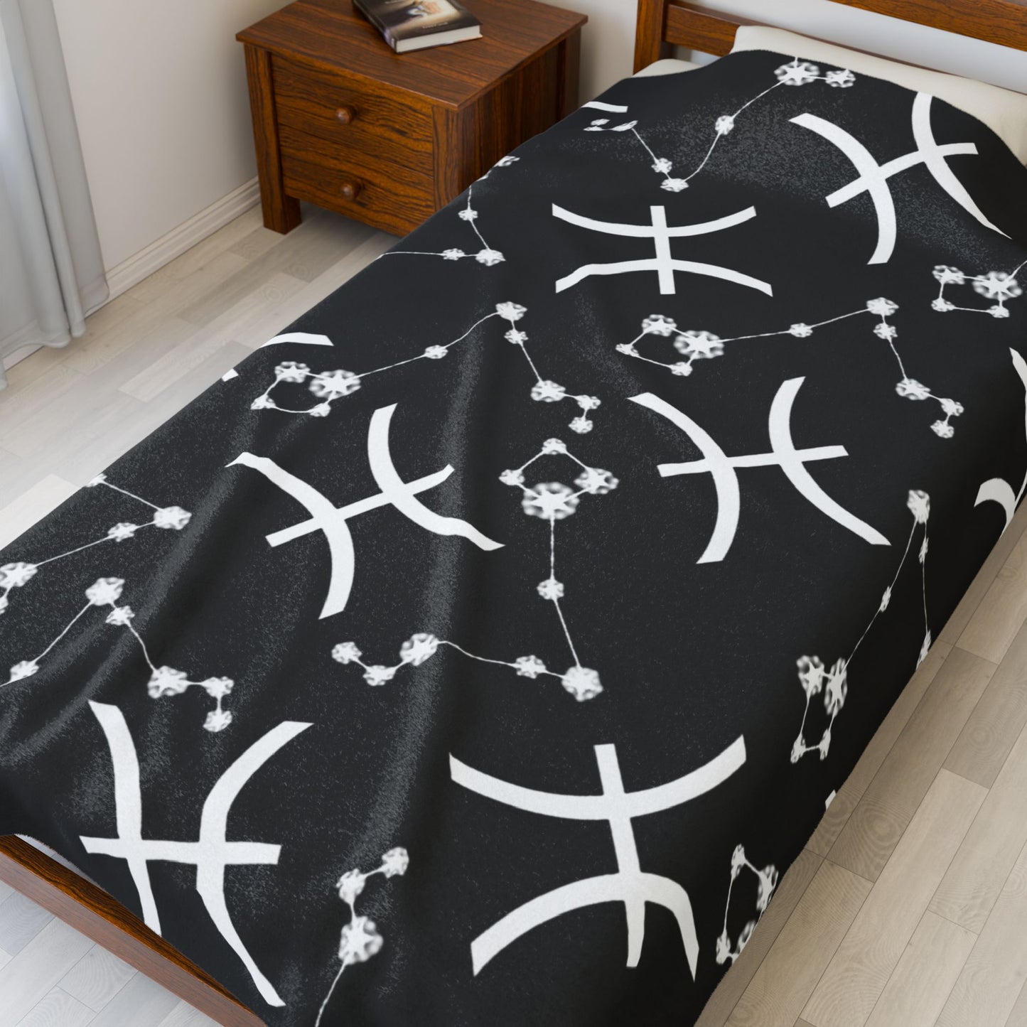 Velveteen Plush Blanket, Pisces Zodiac Sign, Constellation & Symbol, Black, 100% polyester