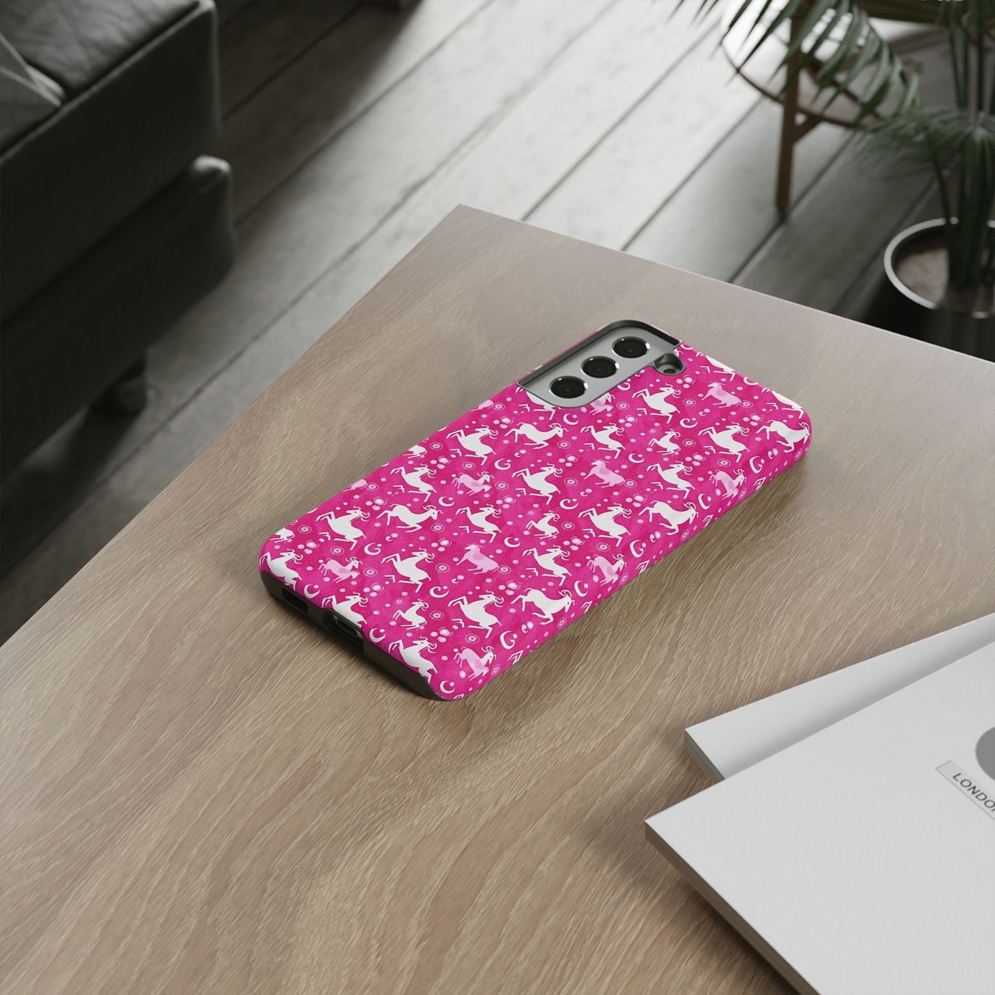 Tough Cases, Capricorn, Zodiac v1, Bubble Pattern