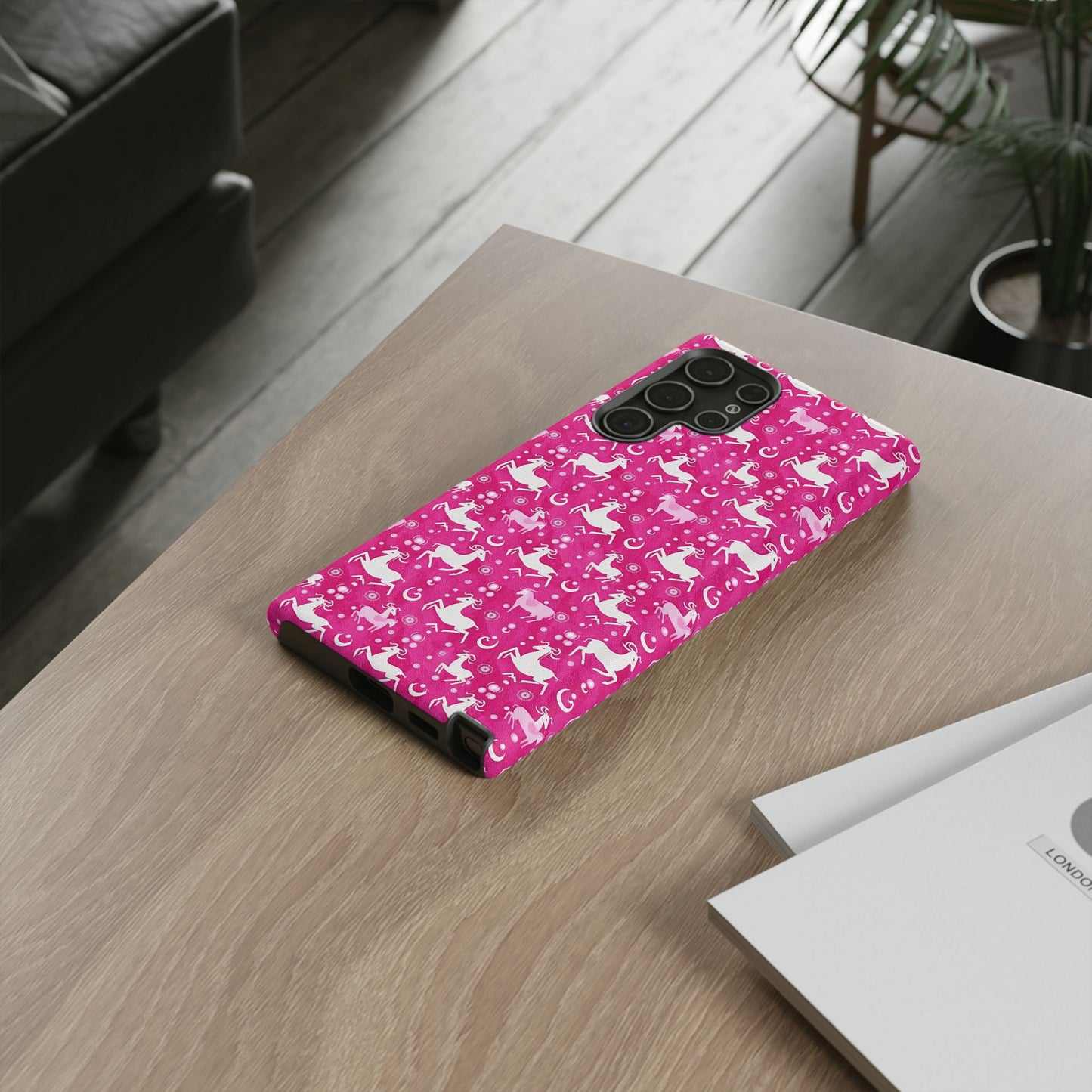 Tough Cases, Capricorn, Zodiac v1, Bubble Pattern