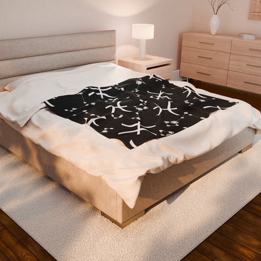 Velveteen Plush Blanket, Pisces Zodiac Sign, Constellation & Symbol, Black, 100% polyester