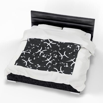 Velveteen Plush Blanket, Pisces Zodiac Sign, Constellation & Symbol, Black, 100% polyester